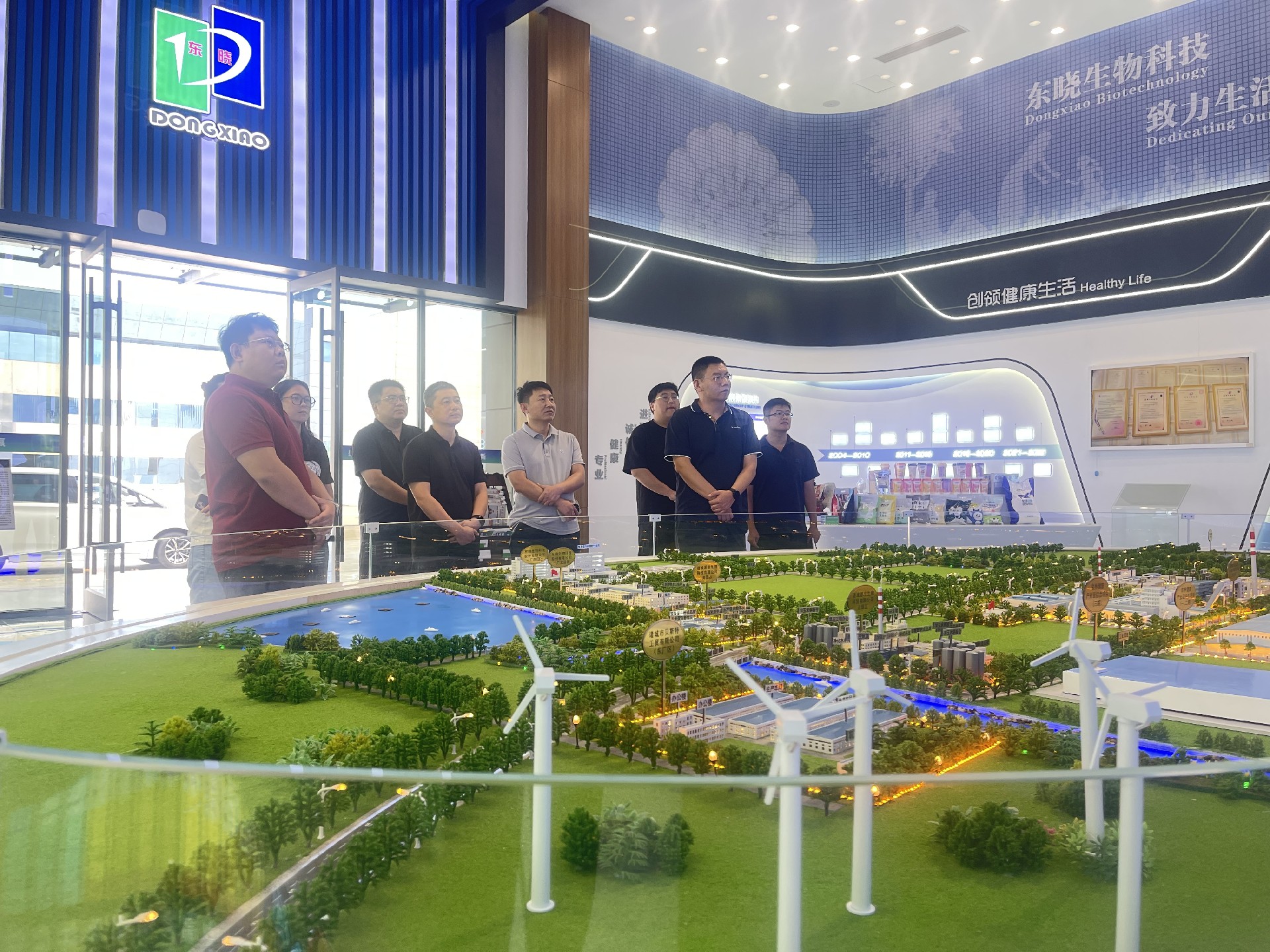 微信图片_20250917174130_449_362.jpg