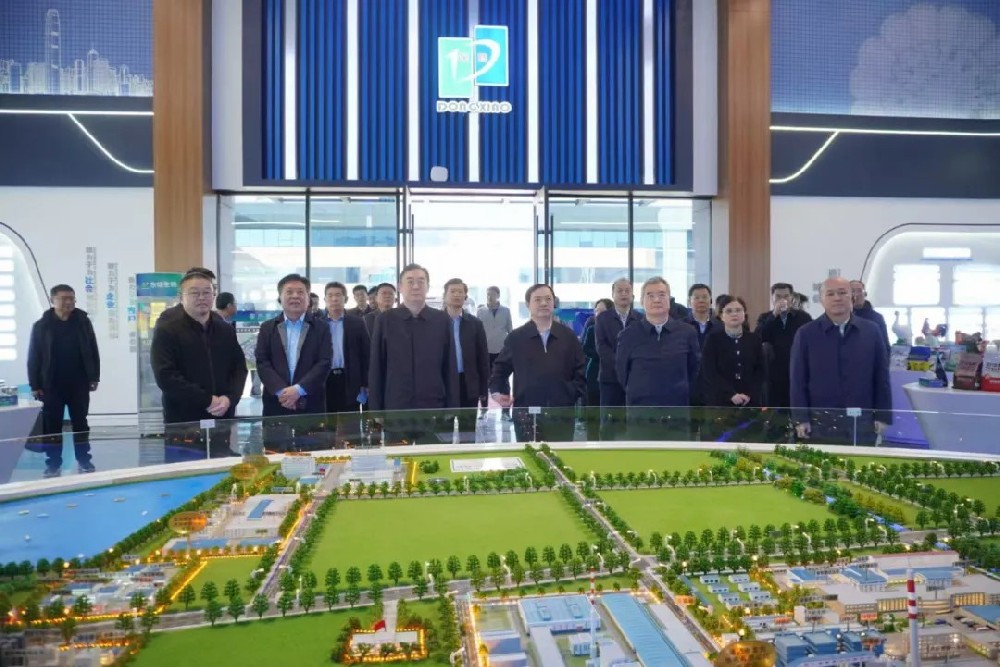 潍坊市政协主席、党组书记李爱杰率队到东晓生物参观调研